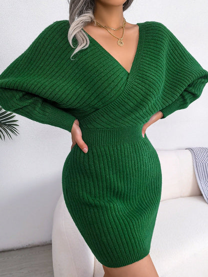 Robe pull côtelée femme décolleté V manches longues chauve-souris coupe ajustée