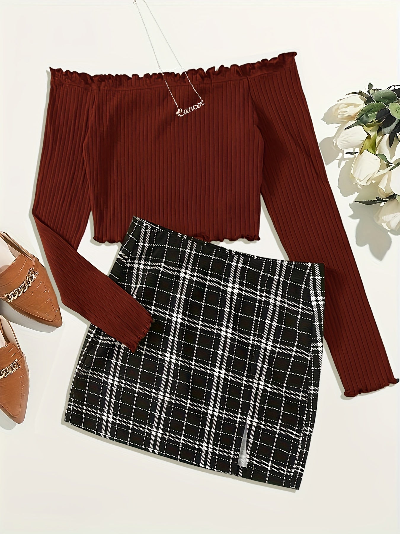 Conjunto de dos piezas para mujer estilo elegante falda a cuadros y top con hombros descubiertos para salidas primaverales y estivales