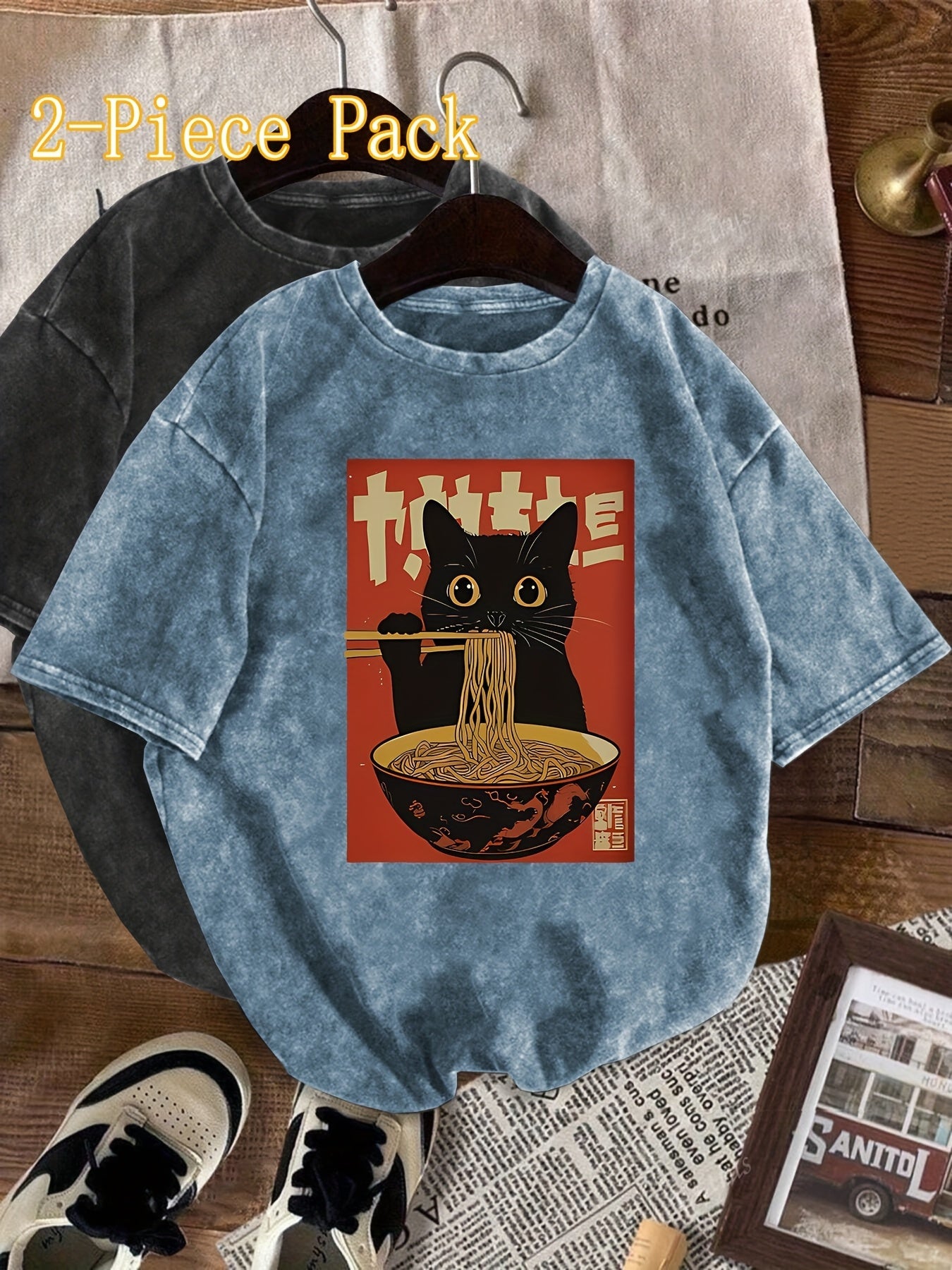 T-shirt Femme Style Vintage avec Chat Mangeant des Nouilles – Graphique Japonais, Décontracté et Original
