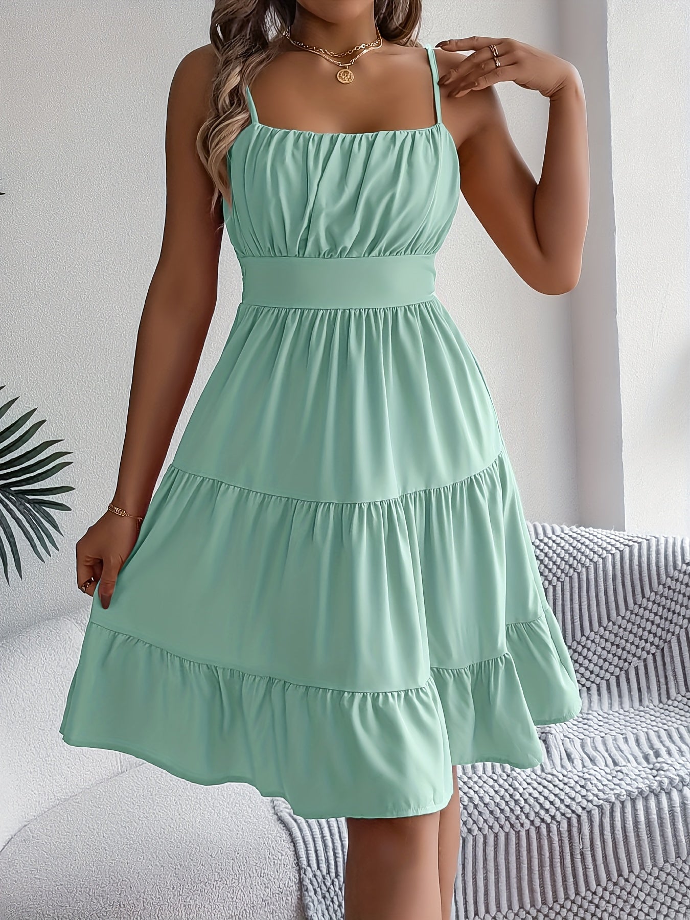 Robe d'été femme style décontracté à bretelles fines, volants, allure vacances