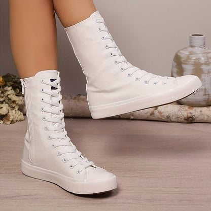 Bottes montantes type basket blanches à lacets et fermeture éclair latérale