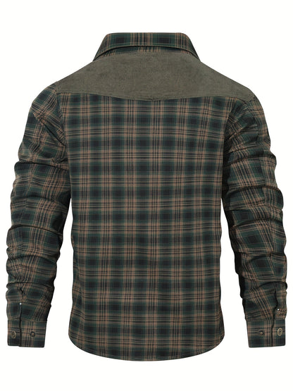 Lässiges Herrenhemd im Outdoor-Karohemd-Stil