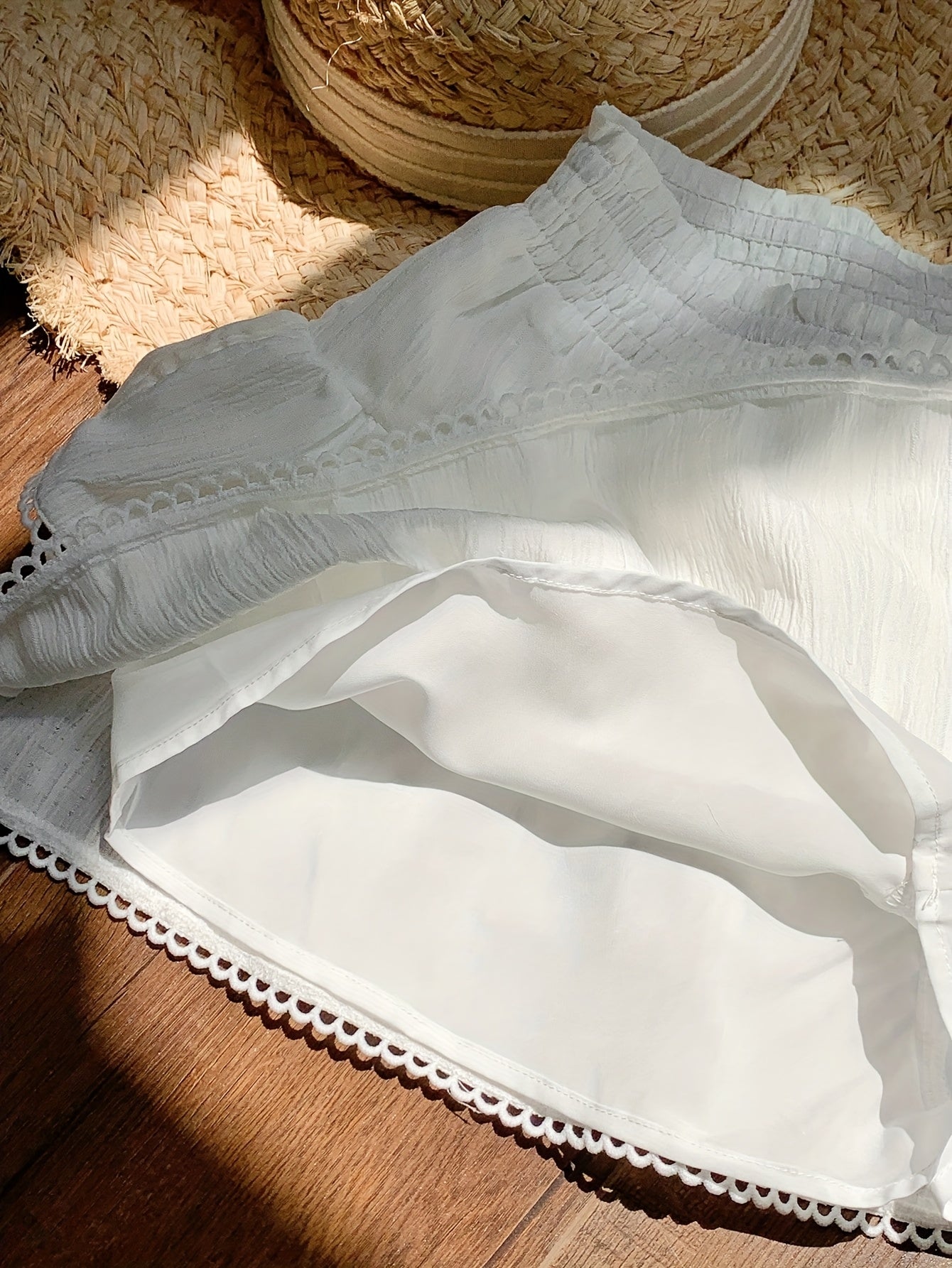 Bohemian-style ruffled mini skirt for women - Elegant and summery