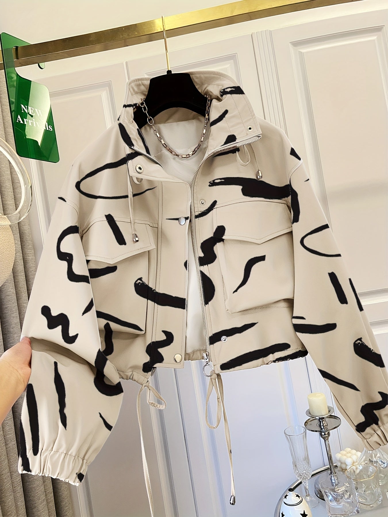 Veste courte à motif floral et abstrait pour femme avec col montant et cordon de serrage