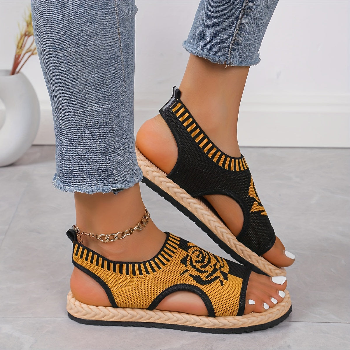 Sandales décontractées femme à motif floral pour été, style bohème chic, confort quotidien