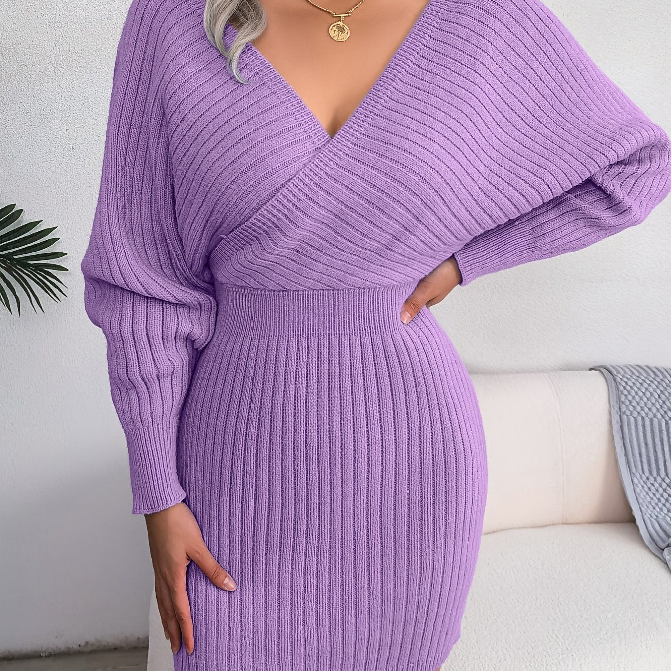Robe pull côtelée femme décolleté V manches longues chauve-souris coupe ajustée