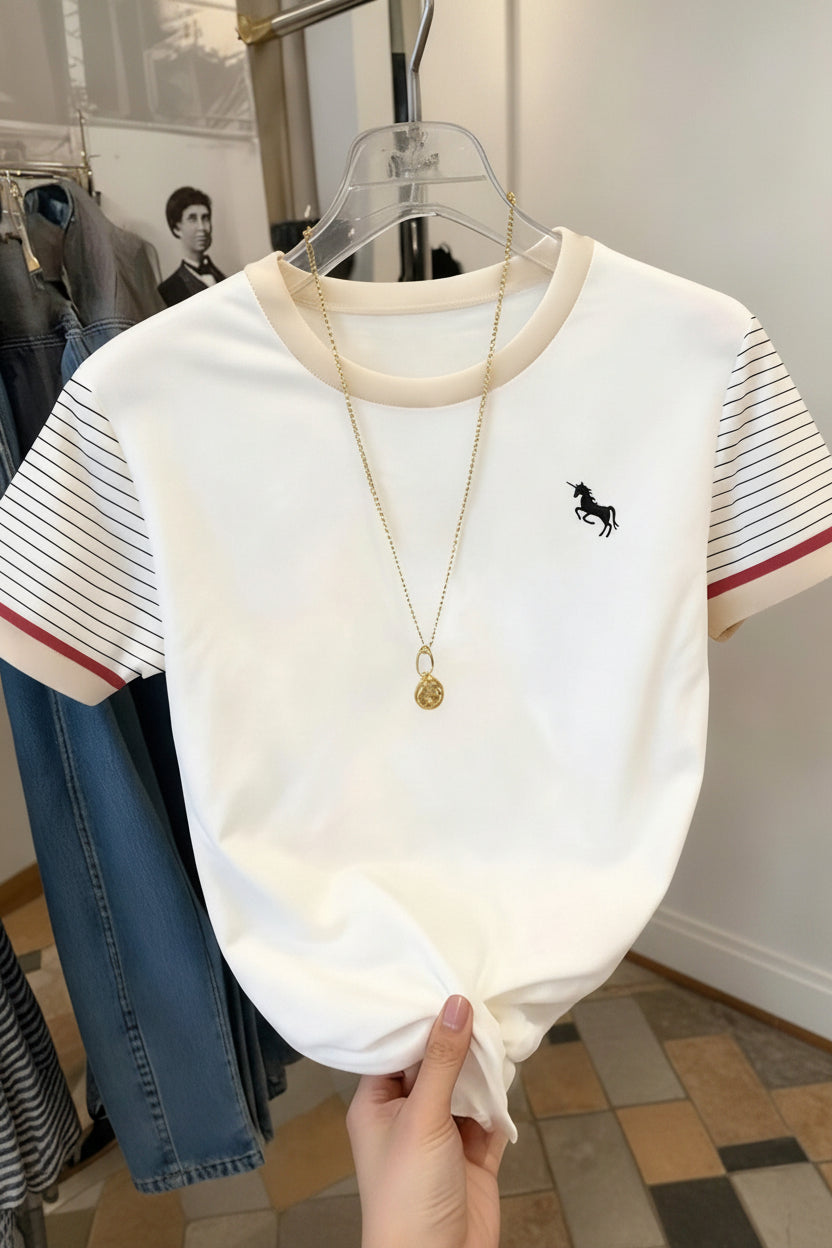 Dames T-shirt met eenhoornprint, moderne stijl, contrasterende kraag, gestreepte mouw
