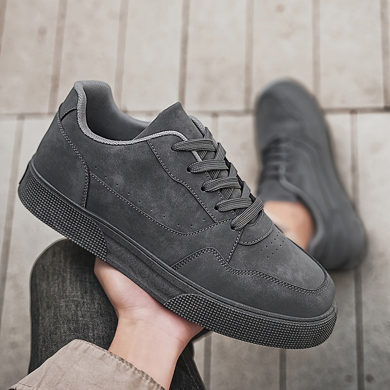 Herresneakers i afslappet urban stil til hverdag