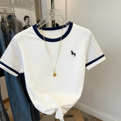 Dames T-shirt met eenhoornprint, moderne stijl, contrasterende kraag, gestreepte mouw