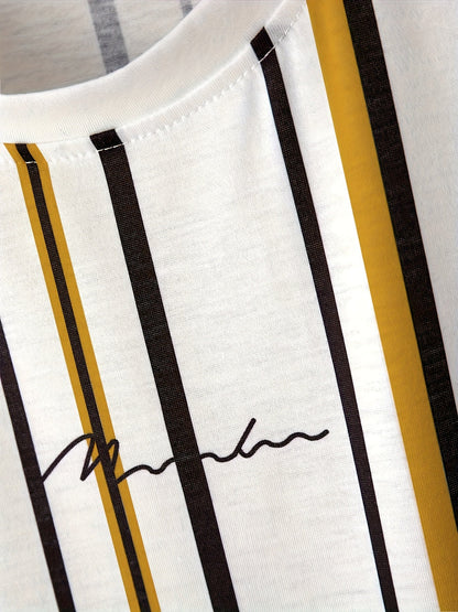 Kurzärmliges Herren-T-Shirt im modernen Stil mit vertikalen Streifen für einen trendigen urbanen Look