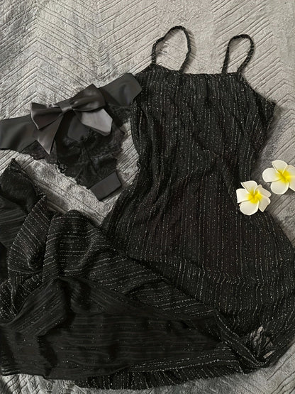 Abito lungo aderente da donna stile serata glamour con paillettes e spalline sottili