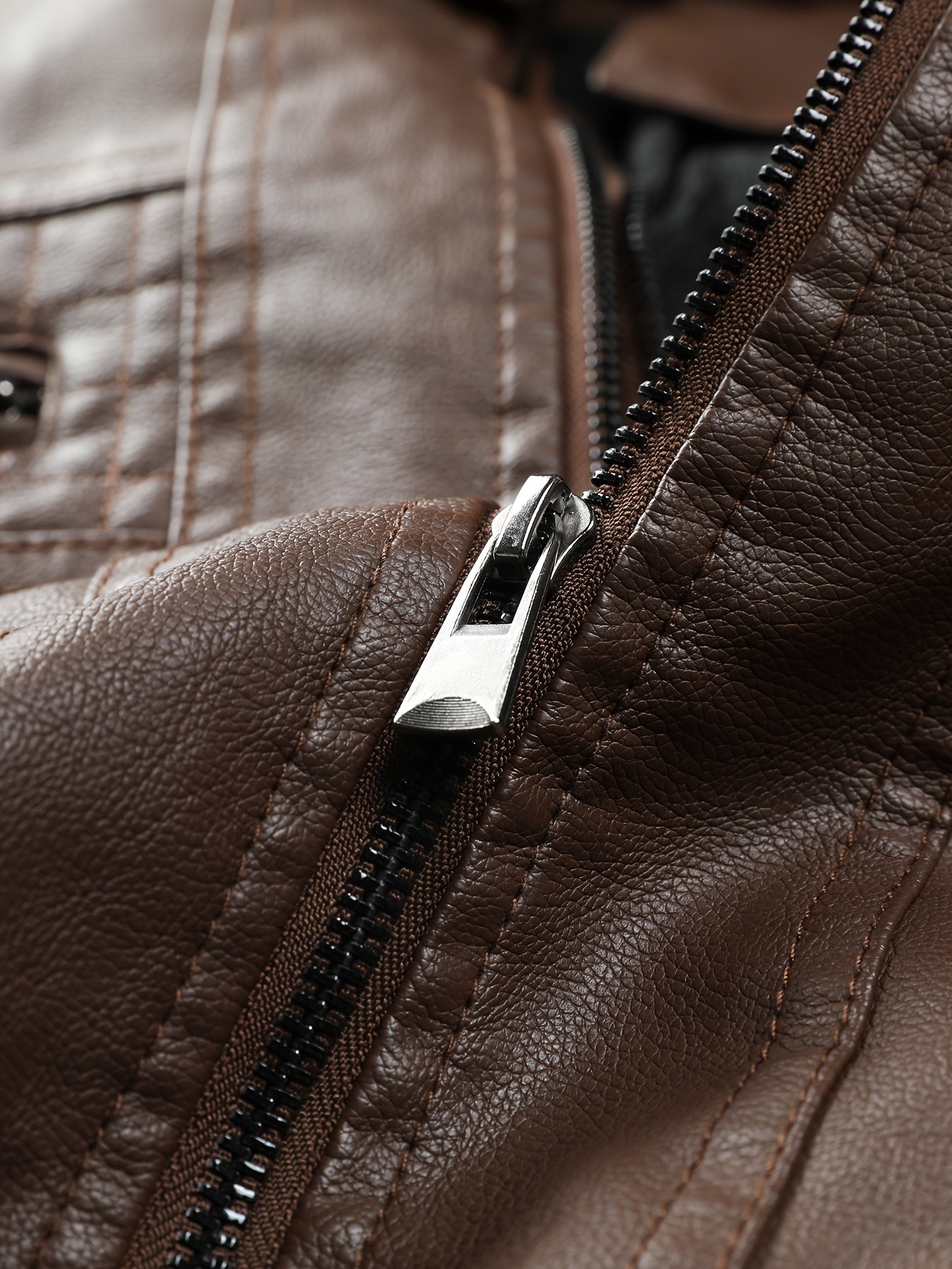 Blouson aviateur homme marron avec capuche amovible et doublure chaude
