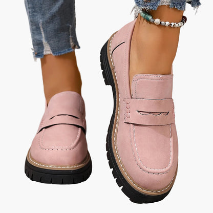 Afslappede damesko i penny loafer-stil med tyk sål