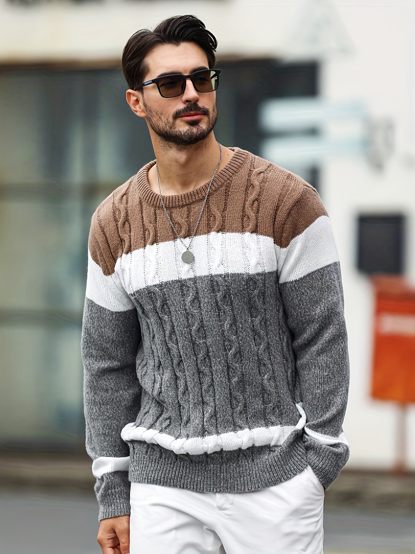Pull homme tricoté à motifs tressés, rayures marron, blanc et gris
