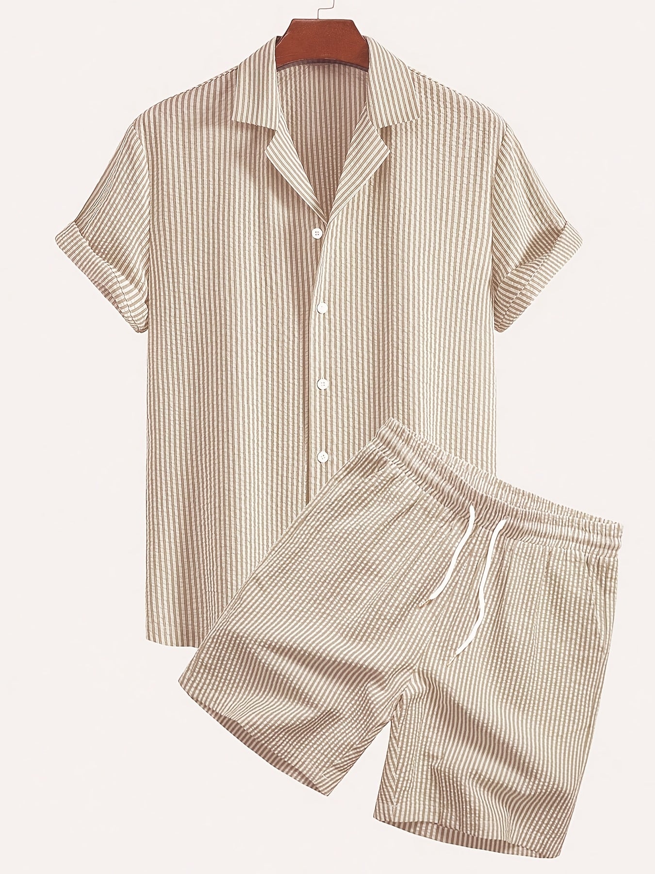 Completo casual due pezzi a righe da uomo – Stile estivo ed elegante per la spiaggia e il tempo libero