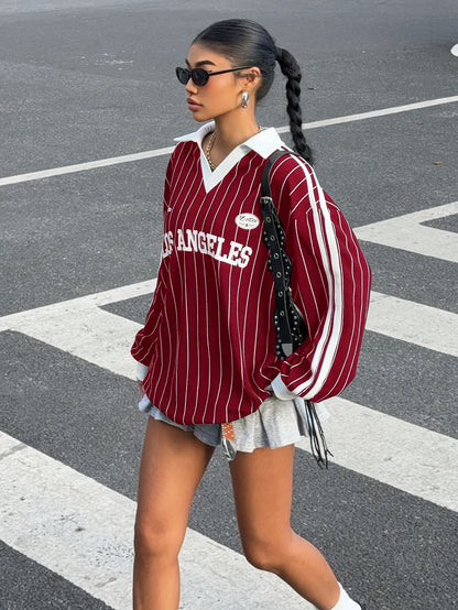 Pull col polo femme rouge bordeaux à rayures fines et inscription Los Angeles