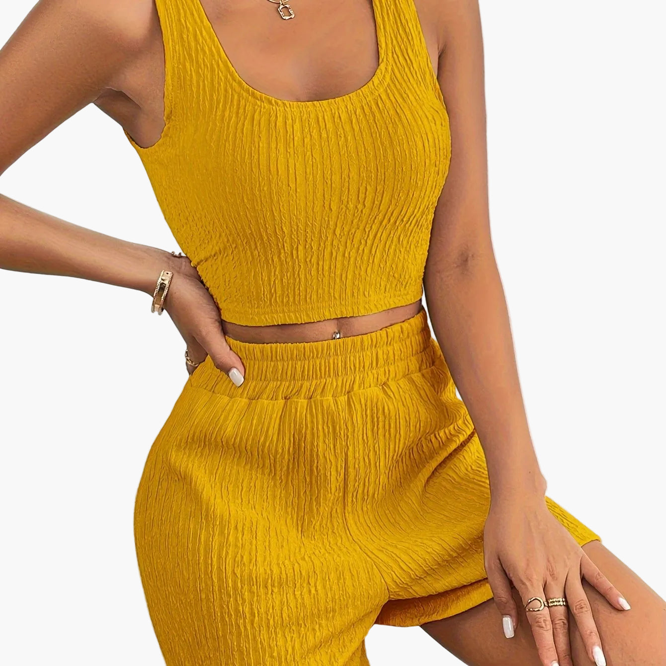 Ensemble décontracté femme deux pièces top court et short style élégant pour l'été