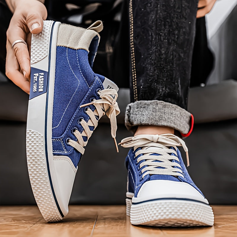 Herresneakers i afslappet urban stil til fritid og udendørs brug