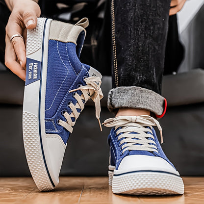 Herresneakers i afslappet urban stil til fritid og udendørs brug