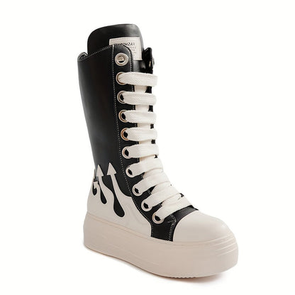 Bottes montantes noires à lacets blancs, style basket, semelle plateforme