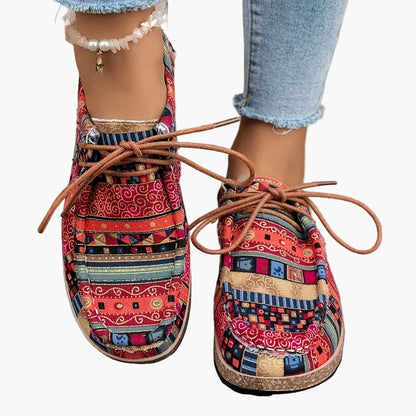 Wygodne damskie buty vintage w stylu mokasynów z etnicznymi wzorami