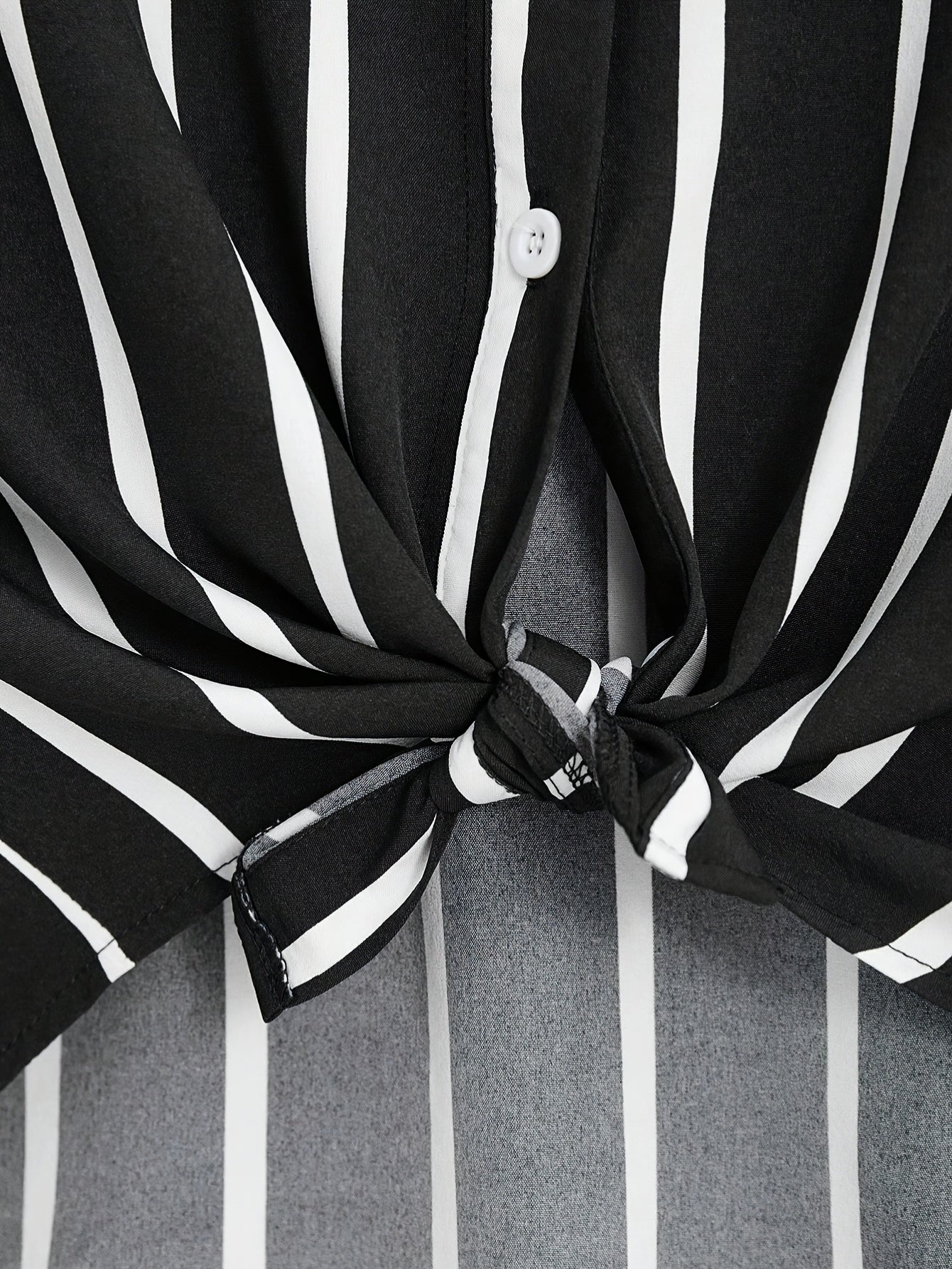 Chemise nouée à rayures style élégant pour femme - idéale pour l'été