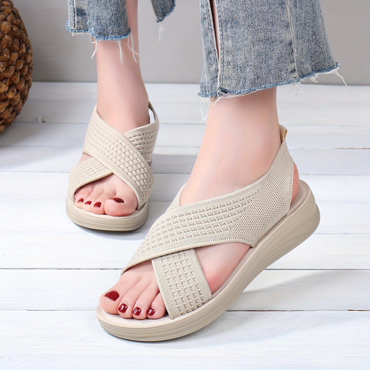 Sandales à bride arrière pour femme, style croisé moderne, confort quotidien