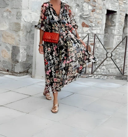 Robe Floral Lujosa

Source:
Robe Florale Luxueuse