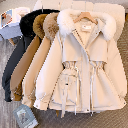 Elegant vinterfrakke til kvinder i varm og trendy parka-stil