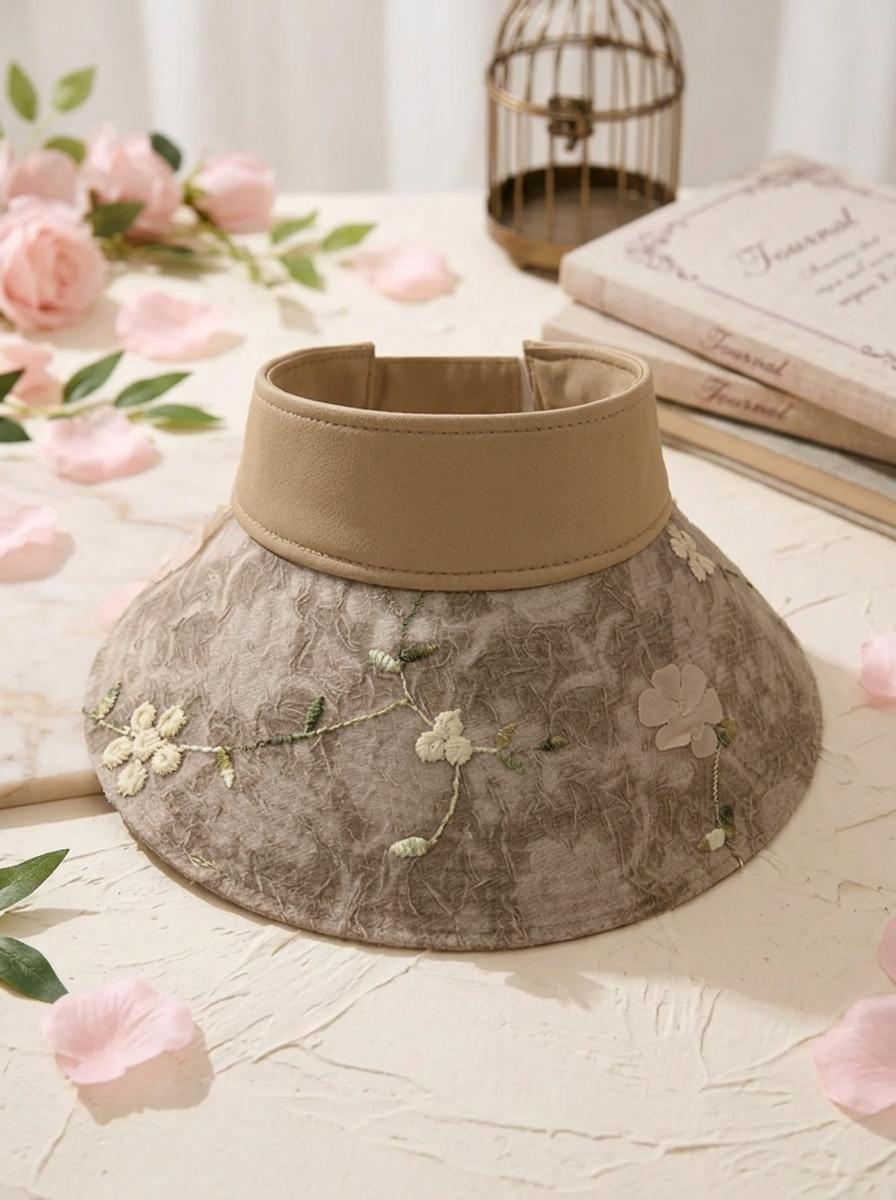 Solskygge til kvinder med blonder, blomsterbroderi og 3D-detaljer