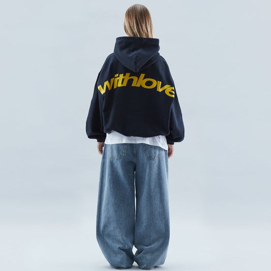 Avslappnad unisex hoodie i urban stil med slogan 'withlove' – Perfekt för vinter och fritid