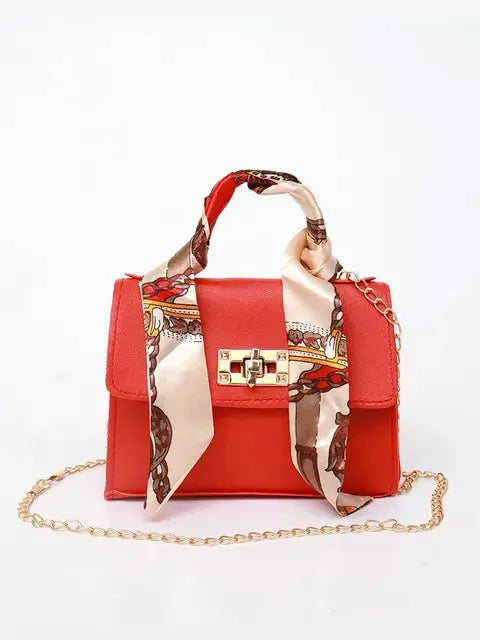 Sac à main femme élégant avec bandoulière chaîne et poignée foulard – Accessoire chic pour toutes occasions