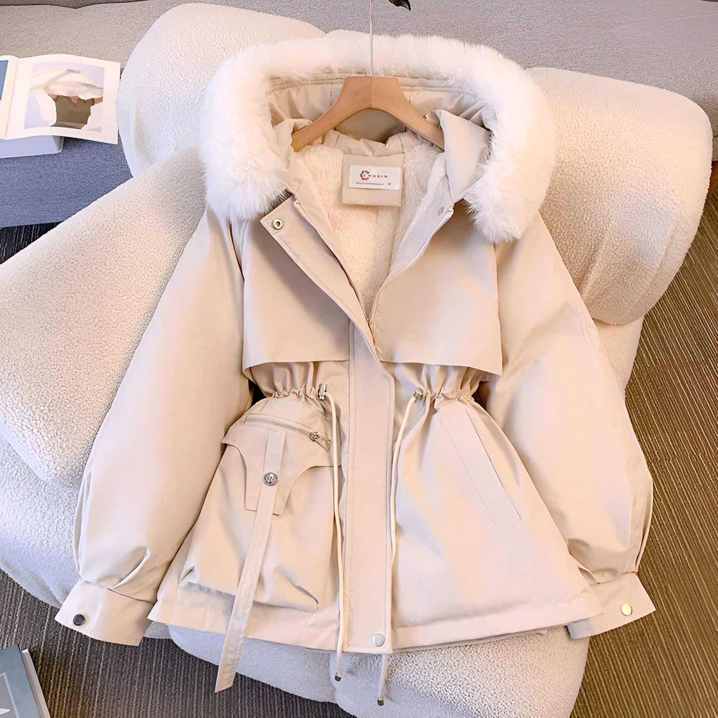 Elegant vinterfrakke til kvinder i varm og trendy parka-stil