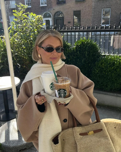 Abrigo oversize para mujer estilo urbano chic – Ideal para salidas elegantes y cotidianas