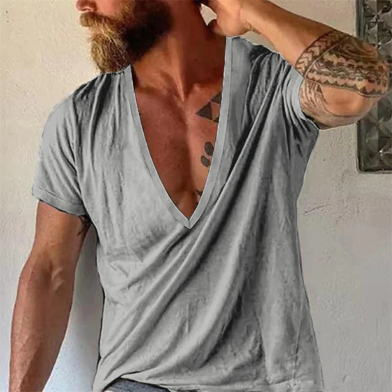 Afslappet T-shirt til mænd med dyb V-udskæring, løs pasform og moderne stil