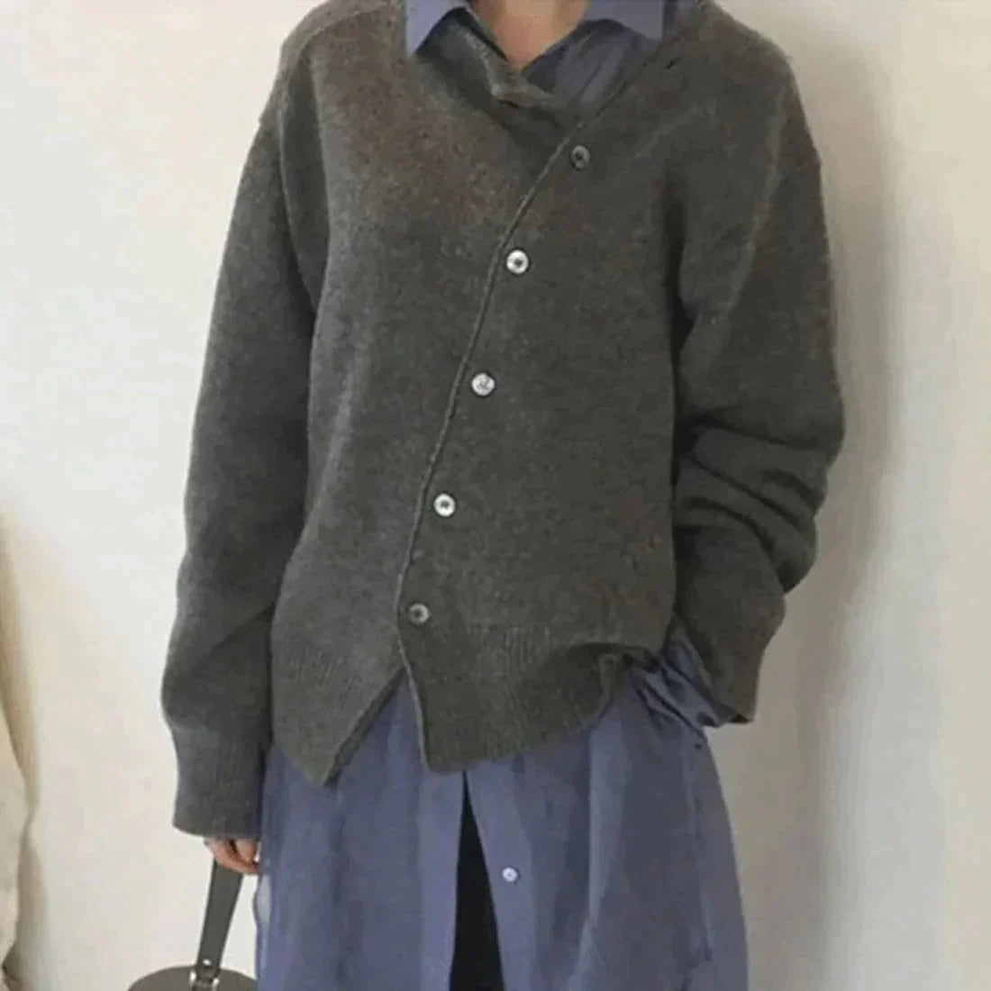 Angela – Pull en avec détails asymétriques pour femmes