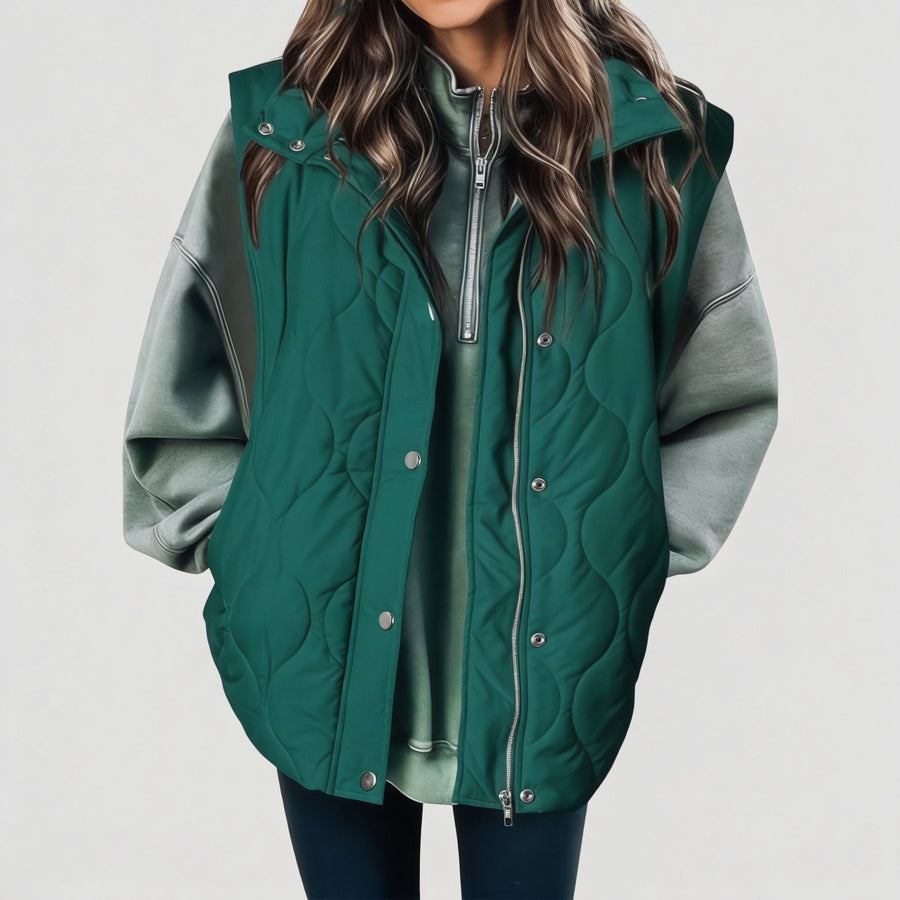 Women's quilted vest, sleeveless puffer jacket with zipper and buttons