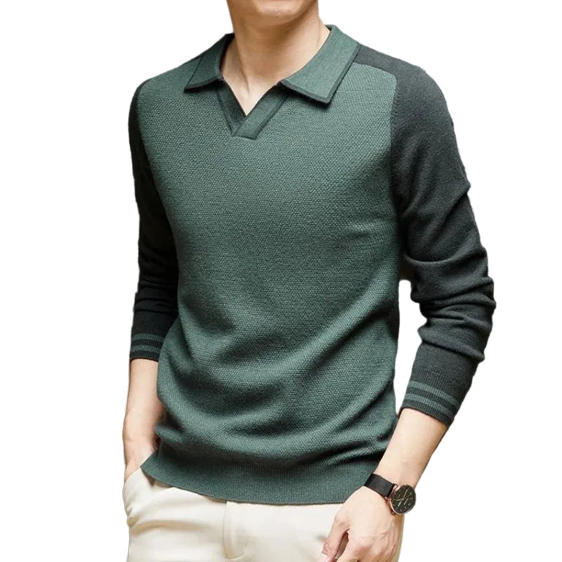 Tosfarget polosweater til herre med lange ermer og v-hals