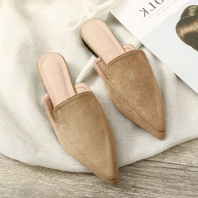 Women's flat pointed-toe mules in soft gray fabric
