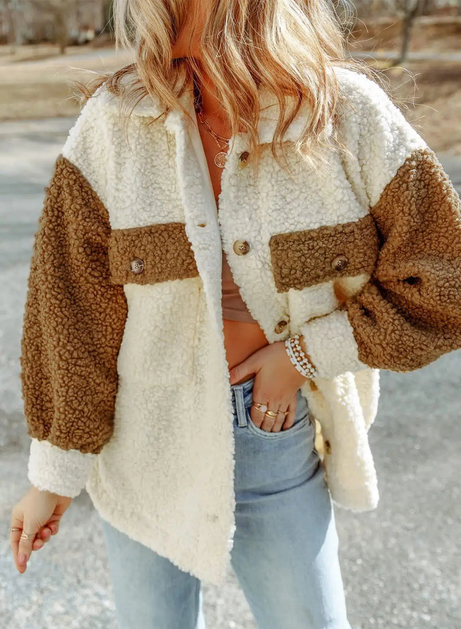 Women's two-tone teddy shirt jacket with flap pockets - Cream and pink