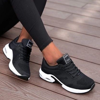Moderne Sportschuhe für Damen zum Gehen und Alltag