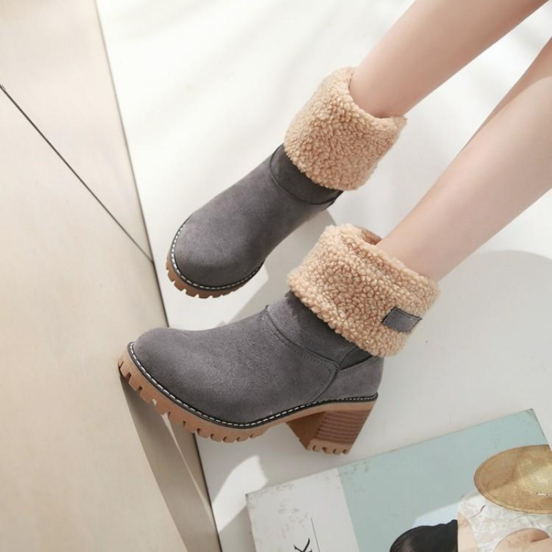 Women's Warm Suede-Like Boots with Cuffs - Winter Comfort and Versatile Style